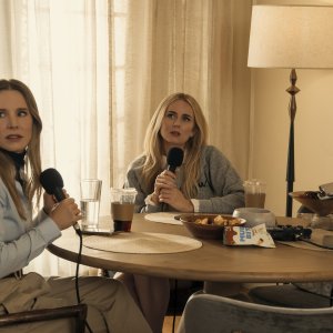 Kristen Bell e Justine Lupe in Nobody Wants This 2