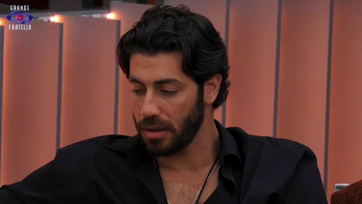 grande fratello clima infuocato tra jonas e omer se non fossimo in tv160finirebbe160male