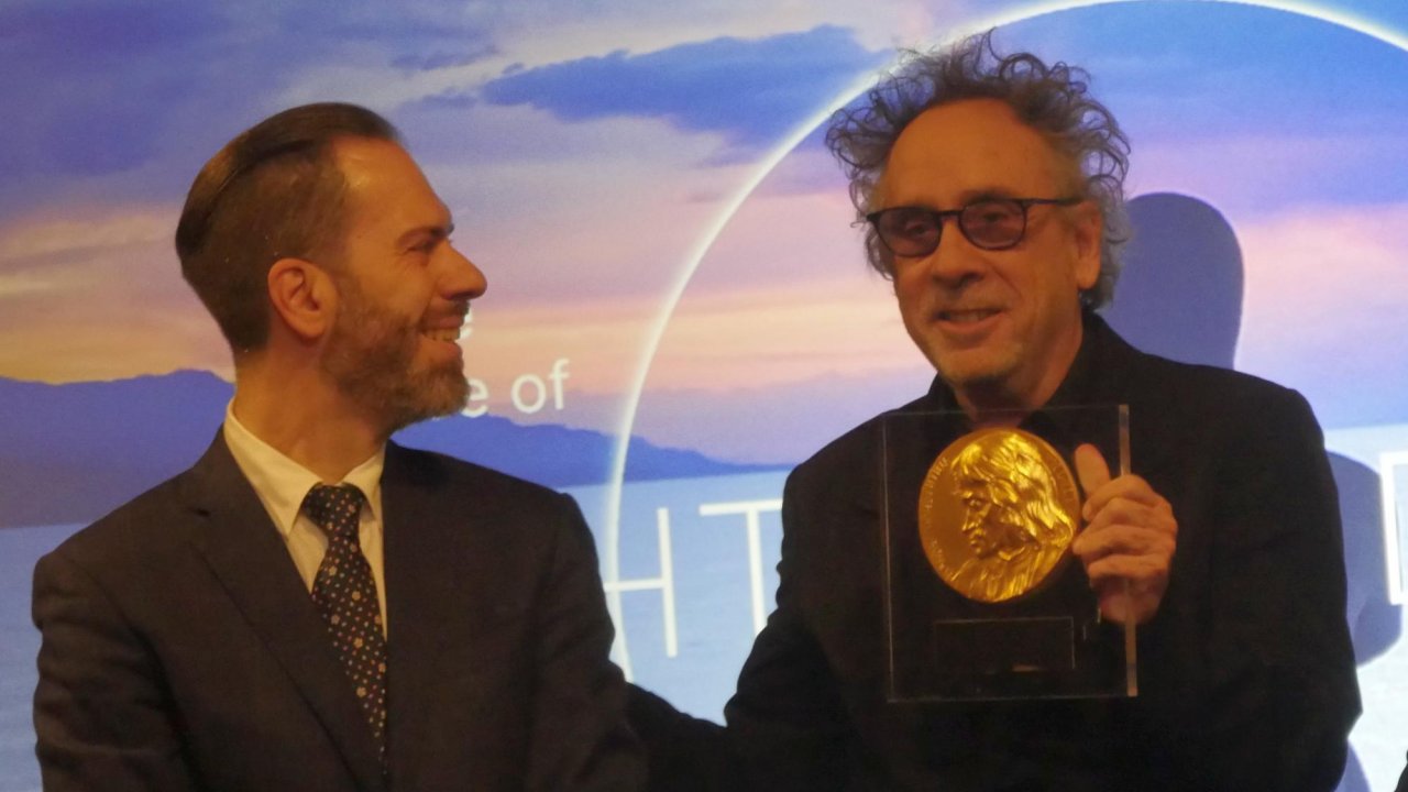 Tim Burton premiato alla Biennale Florence 2025
