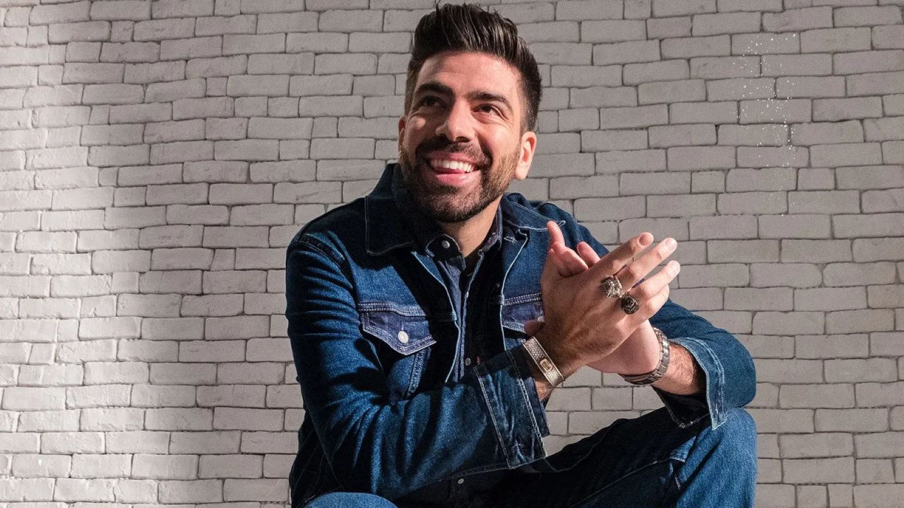 Gianluca Gazzoli condurra le cinque serate di Sanremo Giovani