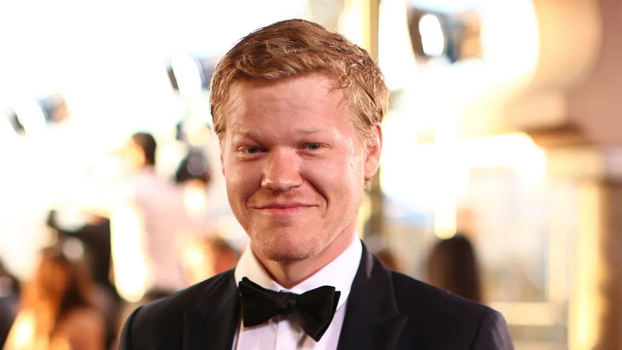 Primo piano di Jesse Plemons