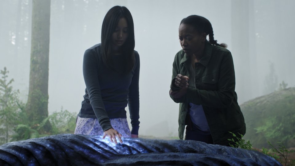 Invasion Shioli Kutsuna Erika Alexander Scena Finale Terza Stagione Serie Tv Apple Tv Plus