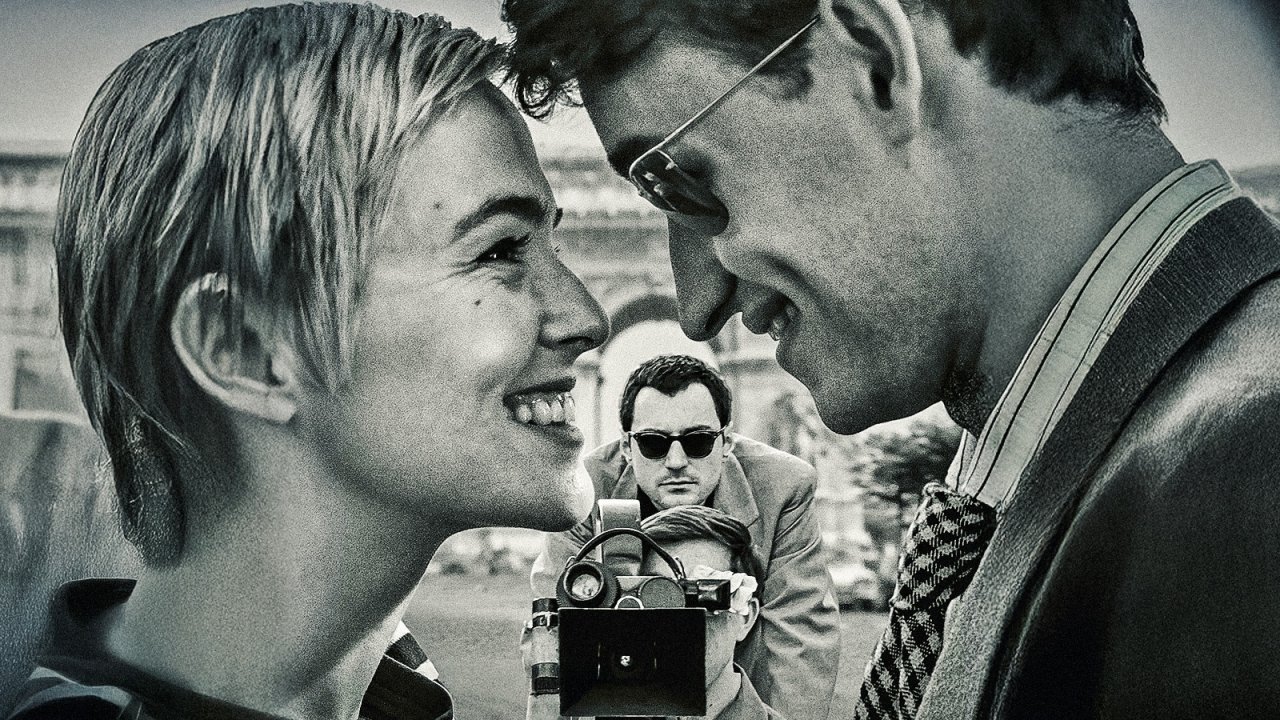 Aubry Dillon e Zoey Deutch in una scena di Nouvelle Vague