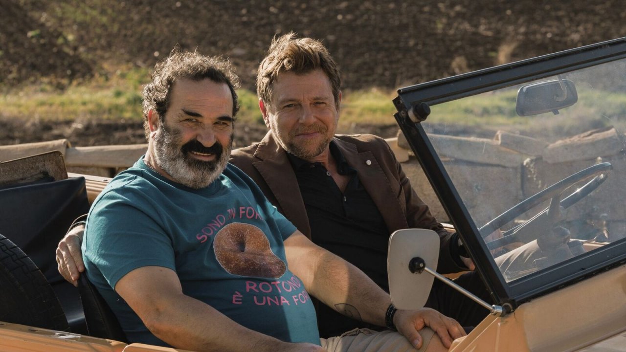 Domenico Centamore e Claudio Gioè in Màkari 4