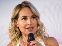 Barbara D'Urso rompe il silenzio sul 'veto Mediaset in Rai': Fabrizio Corona pubblica l'audio segreto