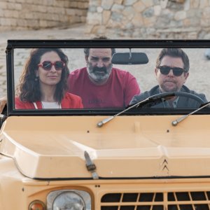 Il trio combinaguai in azione in Màkari 4