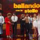 Ballando con le stelle 2025, le coppie e gli ospiti in pista stasera su Rai 1: Andrea Delogu non ballerà