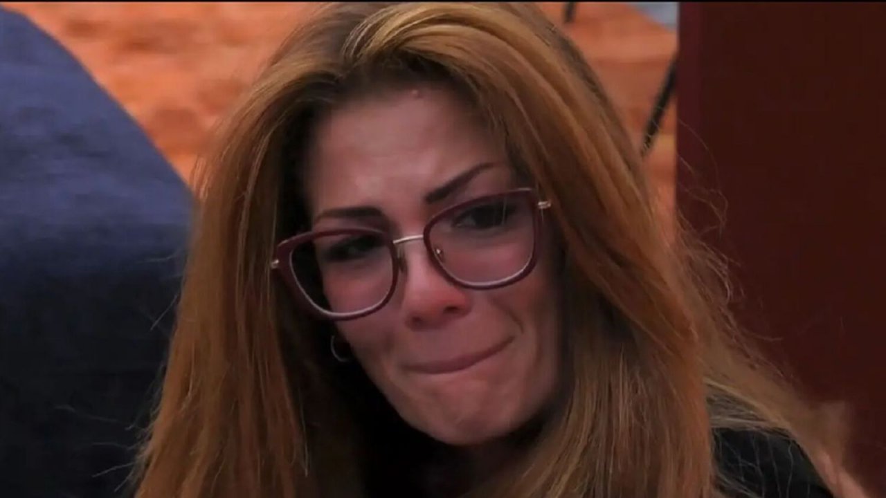 Grande Fratello, Valentina Piscopo lascia la Casa: “Non ho bisogno di stare con gente falsa”
