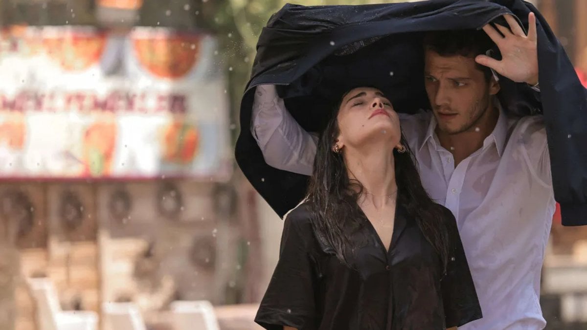 La notte nel cuore, le anticipazioni di domenica 2 novembre: Melek va a vivere con Cihan e i Sansalan La notte nel cuore, le anticipazioni di domenica 2 novembre: Melek va a vivere con Cihan e i Sansalan