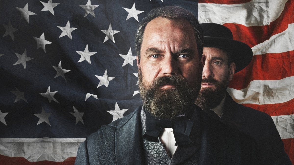 Michael Shannon e Matthew Macfadyen raccontano Death by Lightning: “Una serie che dialoga con il presente” Michael Shannon e Matthew Macfadyen raccontano Death by Lightning: “Una serie che dialoga con il presente”