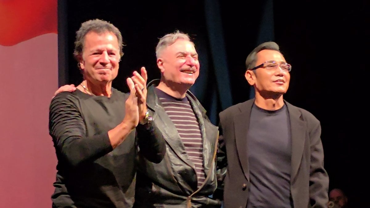 tetsuo hara e romita jr a lucca comics promuovono l8217arte senza ia l ia non crea mondi copia da Movieplayer.it tetsuo hara e romita jr a lucca comics promuovono l8217arte senza ia l ia non crea mondi copia