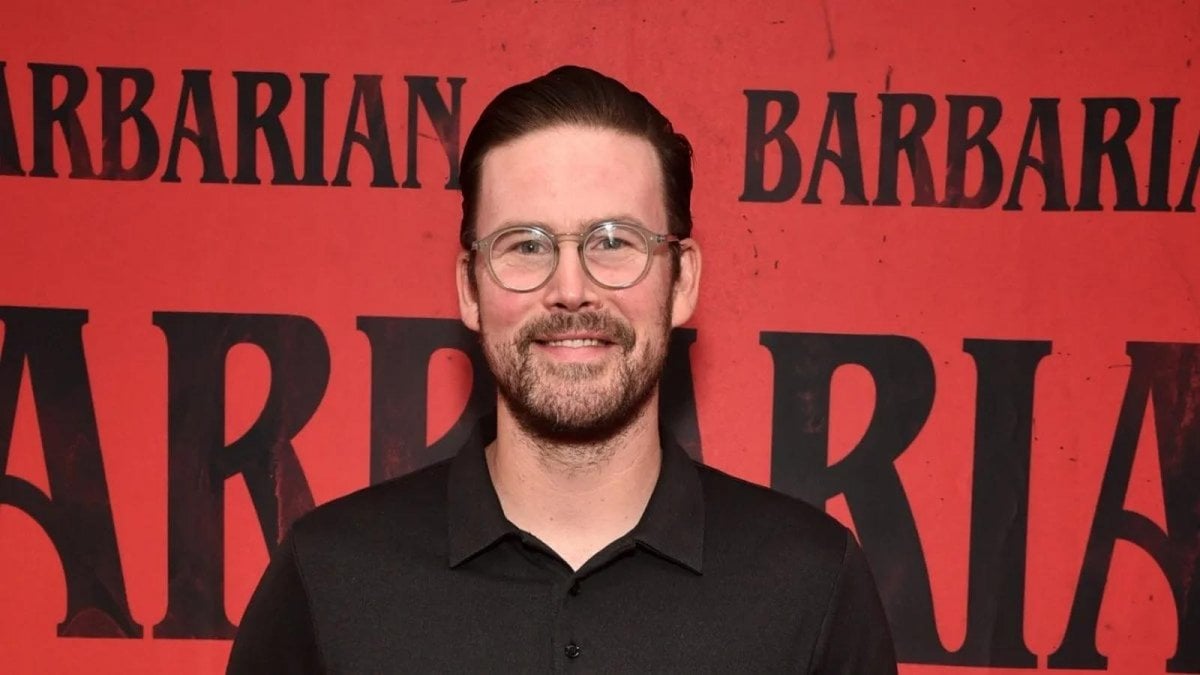 Il nuovo horror di Zach Cregger nel limbo: Netflix non vuole far uscire The Flood nei cinema Il nuovo horror di Zach Cregger nel limbo: Netflix non vuole far uscire The Flood nei cinema