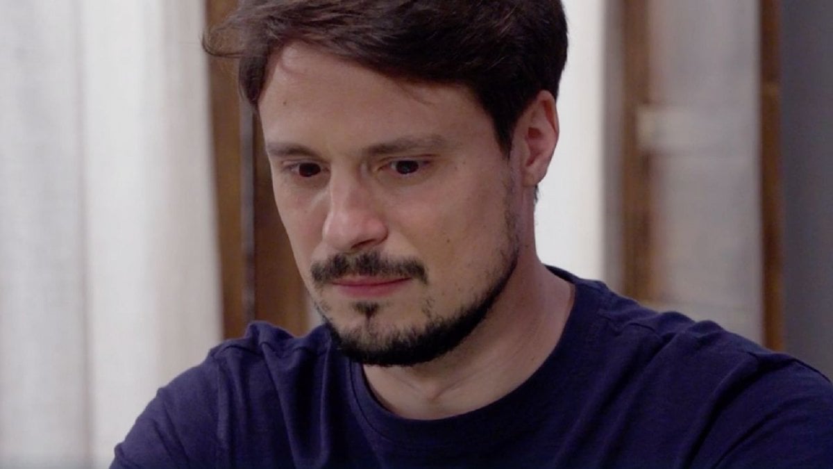 un posto al sole anticipazioni 10 novembre giulia preoccupata per gianluca castrese contro gagliotti da Movieplayer.it un posto al sole anticipazioni 10 novembre giulia preoccupata per gianluca castrese contro gagliotti