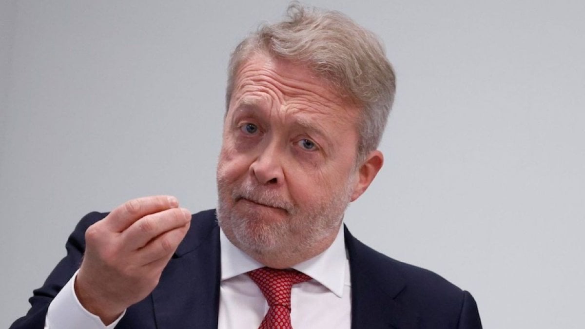 Report stasera su Rai 3, il Garante della privacy: "il programma si astenga dal trasmettere il servizio" Report stasera su Rai 3, il Garante della privacy: "il programma si astenga dal trasmettere il servizio"