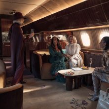 Il jet privato è tra le assurdità di All's Fair