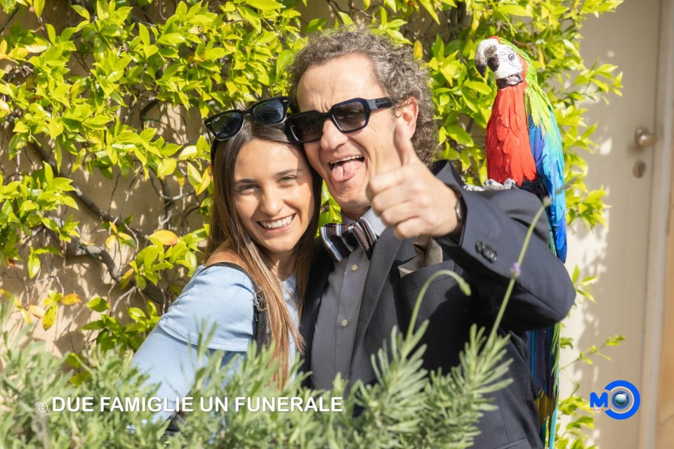 Due Famiglie Un Funerale Momento Sul Set