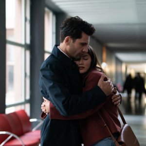 Kaan Urgancıoğlu e Pınar Deniz insieme nella serie turca