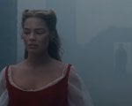 Margot Robbie e Jacob Elordi sono due amanti divisi dal destino nel nuovo trailer di Cime Tempestose