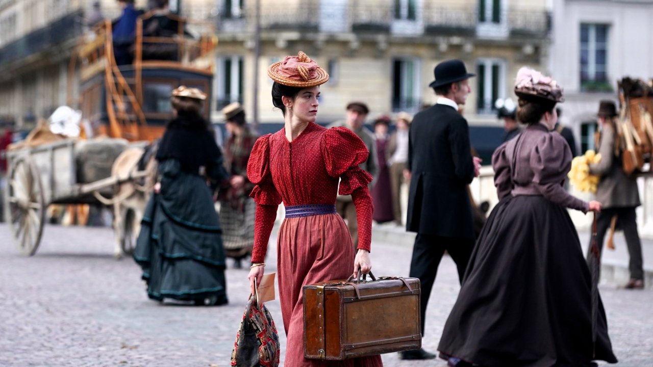 Suzanne Lindon in una scena del film