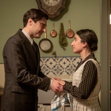 Ricciardi e Nelide a casa in una scena dei nuovi episodi