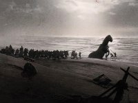 The Odyssey: primo sguardo a Tom Holland e Anne Hathaway, svelato il personaggio di Mia Goth