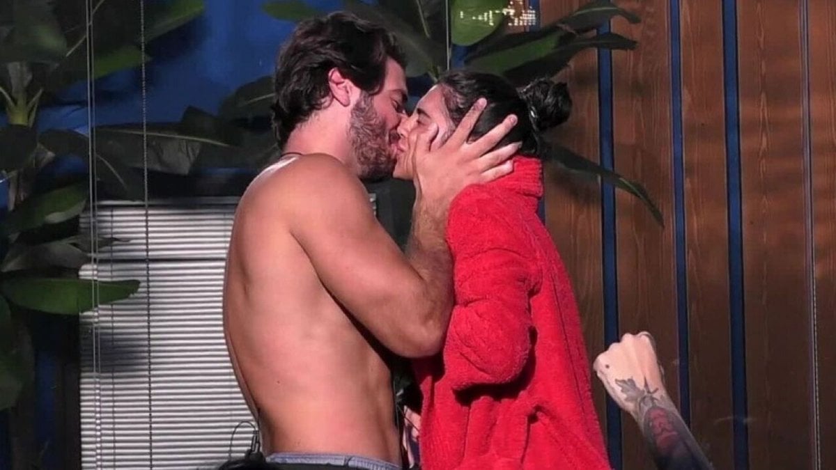 grande fratello anticipazioni di stasera doppia eliminazione e rasha e omer contro le accuse di strategia da Movieplayer.it grande fratello anticipazioni di stasera doppia eliminazione e rasha e omer contro le accuse di strategia