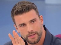 Uomini e Donne anticipazioni: Flavio Ubirti al limite, il tronista valuta l'abbandono