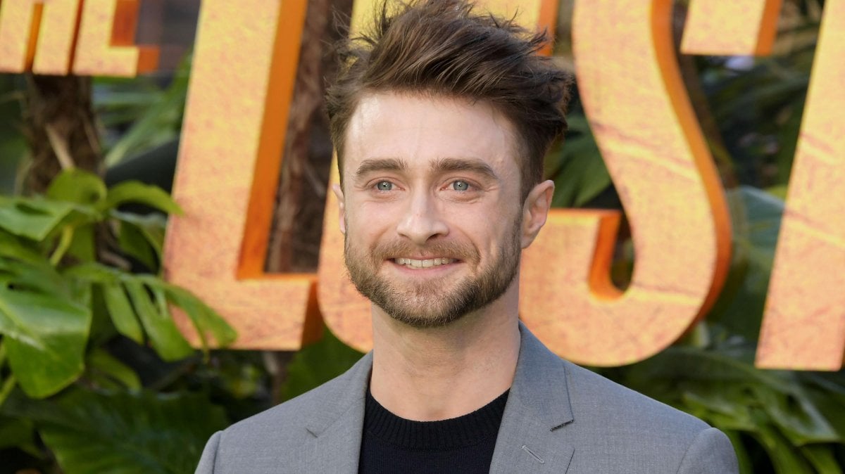 daniel radcliffe svela la tenera lettera al nuovo harry potter voglio abbracciare il cast dello show da Movieplayer.it daniel radcliffe svela la tenera lettera al nuovo harry potter voglio abbracciare il cast dello show