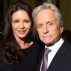 Catherine Zeta-Jones celebra 25 anni di nozze con Michael Douglas: 'Ti amo oggi come allora'