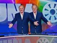 La Ruota della Fortuna non lascia ma anzi raddoppia con i Campioni in 1ª serata. C'è il rischio indigestione?
