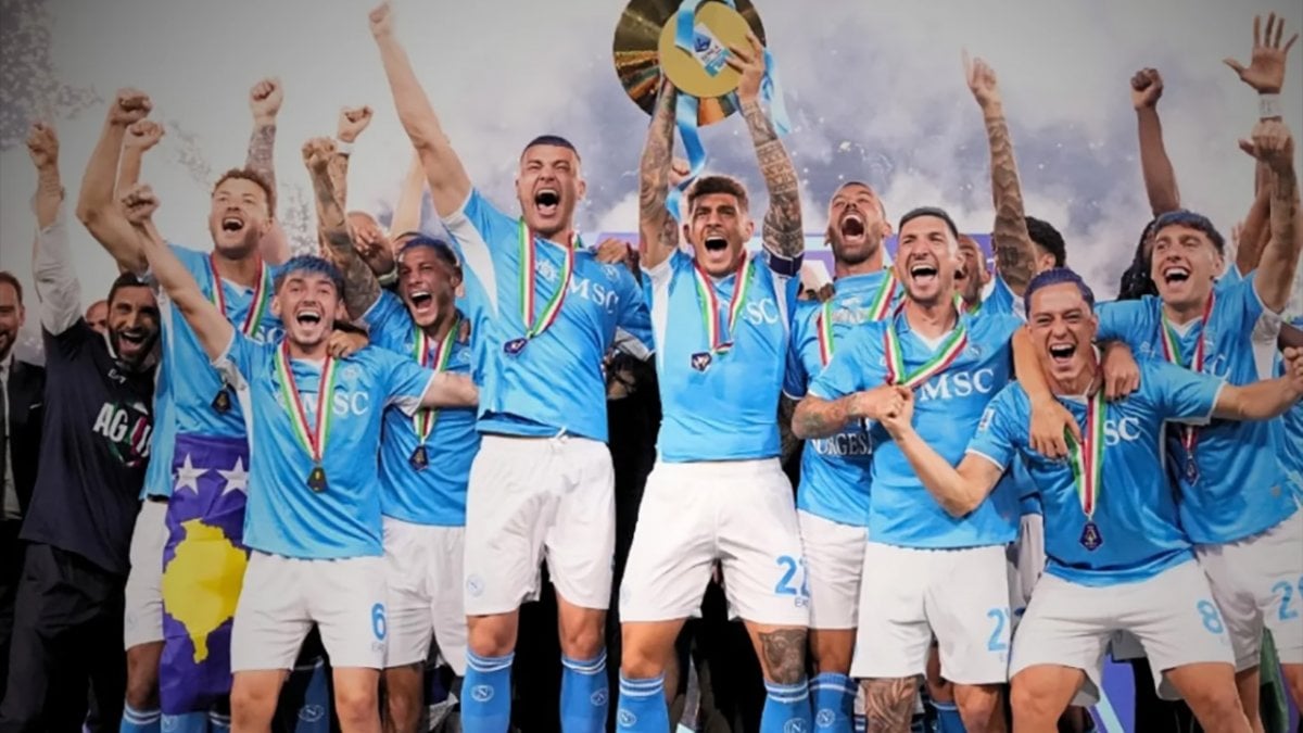 AG4IN, la recensione del film: dietro le quinte del quarto scudetto del Napoli