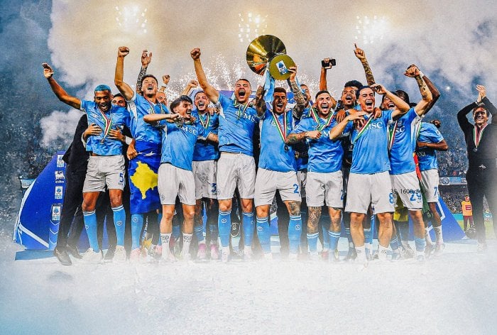 AG4IN, la recensione del film: dietro le quinte del quarto scudetto del Napoli
