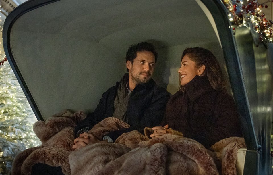 Champagne Problems Tom Wozniczka Minka Kelly Scena