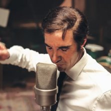 Monsieur Aznavour: Tahar Rahim in un fotogramma