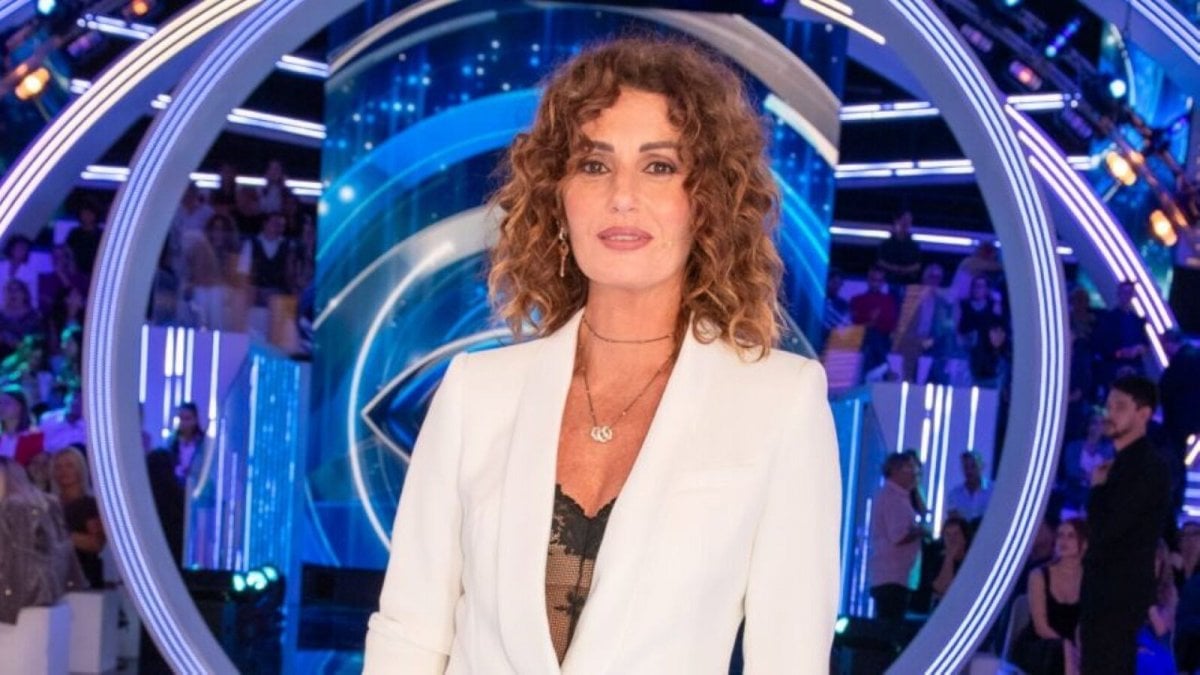 grande fratello cristina plevani pubblica gli insulti ricevuti e poi litiga con valentina piscopo