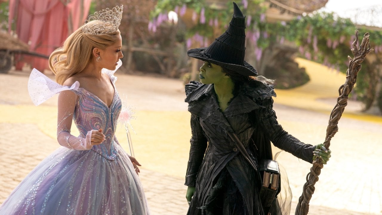 Wicked - Parte 2: Ariana Grande e Cynthia Erivo in una scena