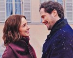 Champagne problems, recensione: da rom-com a commedia corale per un esilarante Natale