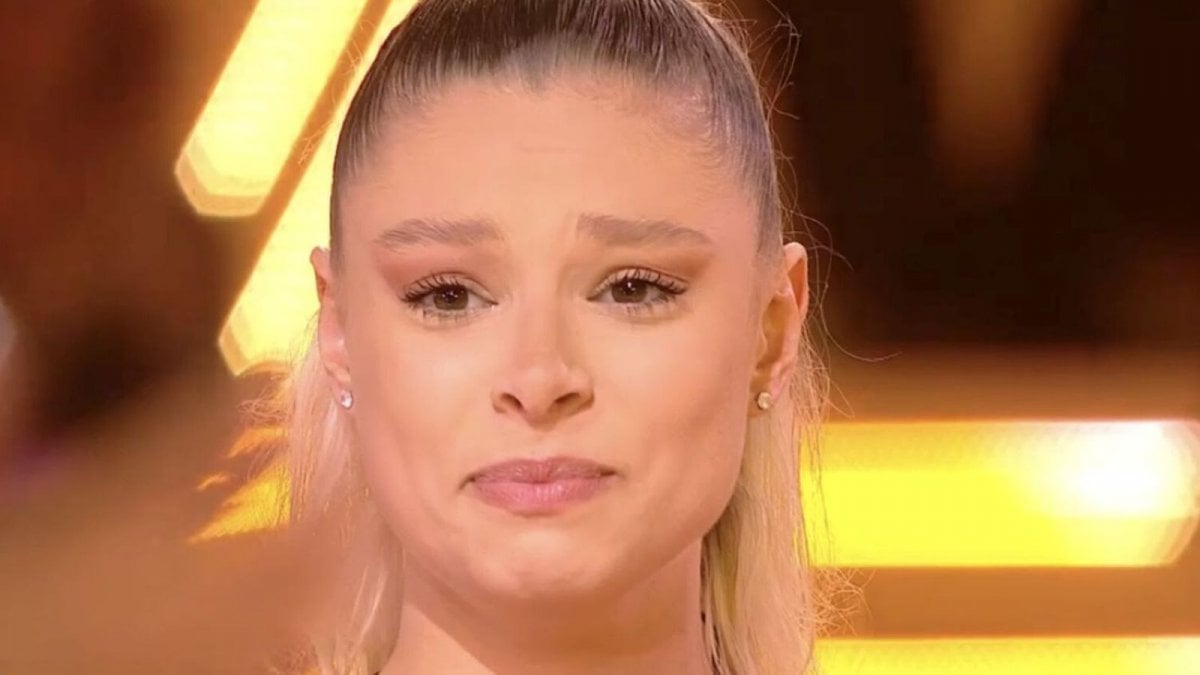 grande fratello giulia soponariu 232 la prima finalista quattro concorrenti in nomination