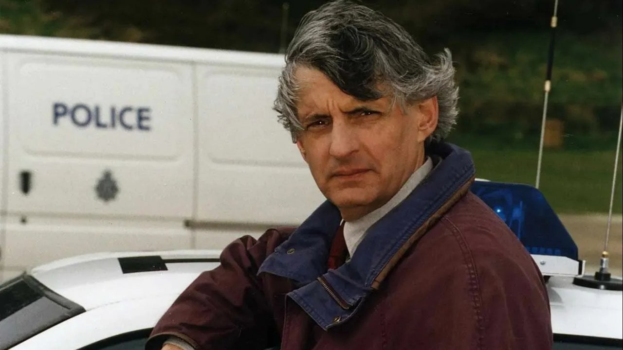 Jack Shepherd in una foto sul set