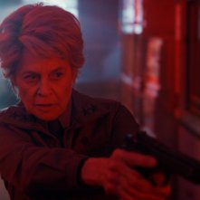 Stranger Things 5: Linda Hamilton in una scena della stagione finale