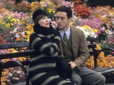 Pallottole su Broadway: un'immagine di Dianne Wiest e John Cusack
