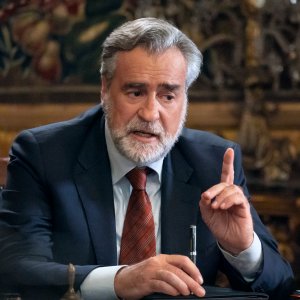 Sicilia Express: il Presidente interpretato da Max Tortora nella miniserie Netflix