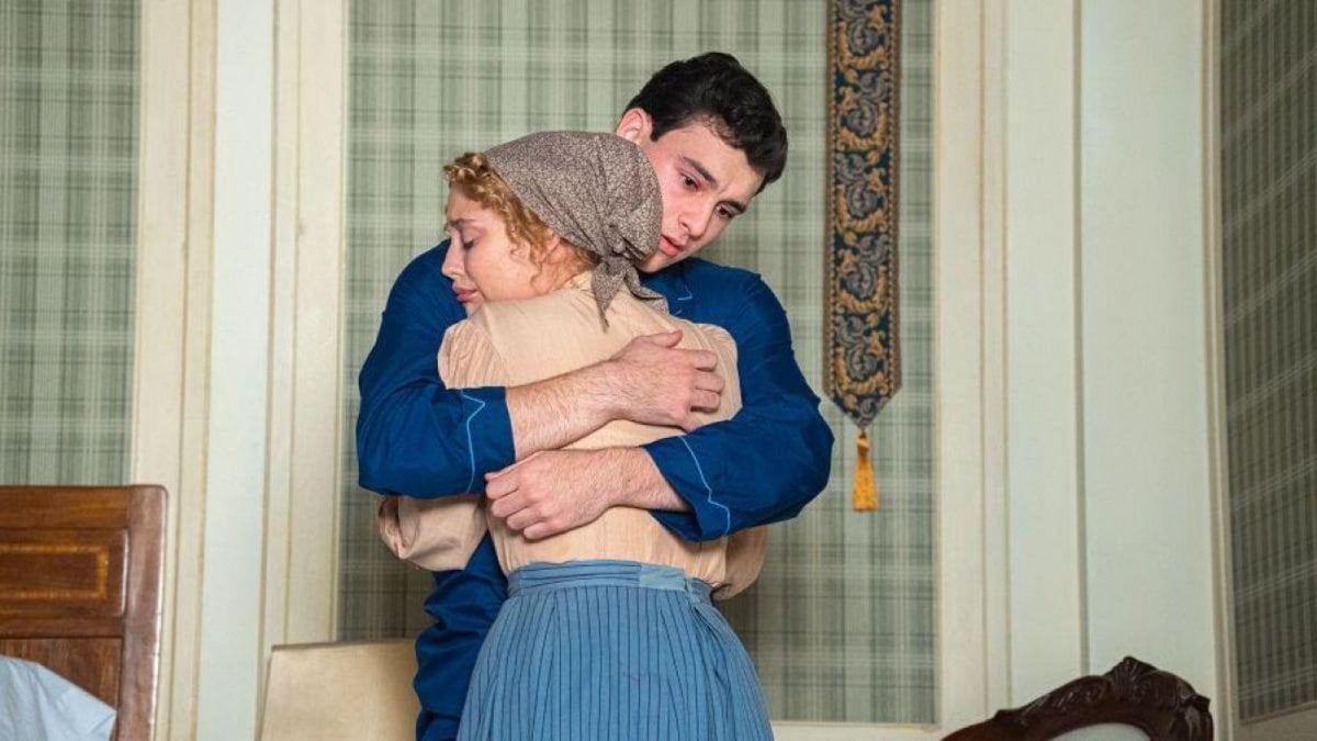 La Promessa anticipazioni 1° dicembre: Curro scopre chi ordinò il suo rapimento La Promessa anticipazioni 1° dicembre: Curro scopre chi ordinò il suo rapimento