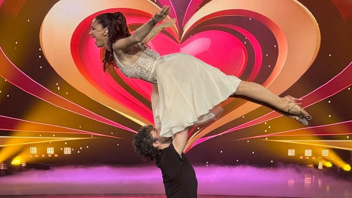 Ballando con le Stelle, pagelle decima puntata: Belli eliminato, Delogu emoziona (10), Fialdini ci ripensa (4)