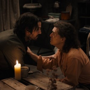 Kiss of the Spider Woman: Diego Luna e Tonatiuh in una foto