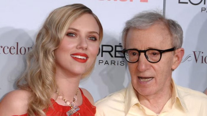 Scarlett Johansson torna a difendere Woody Allen: 'Importante avere integrità'