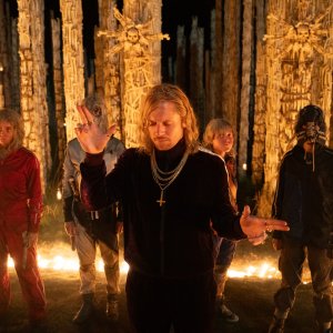 28 Anni Dopo: Il Tempio delle Ossa, il villain di Jack O'Connell e i suoi adepti