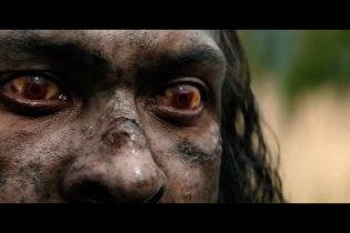 28 Anni Dopo: Il Tempio Delle Ossa - Nuovo trailer italiano del sequel horror di Nia DaCosta con Ralph Fiennes