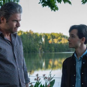 Laghat - Un sogno impossibile: faccia a faccia tra Edoardo Pesce e Hippolyte Girardot