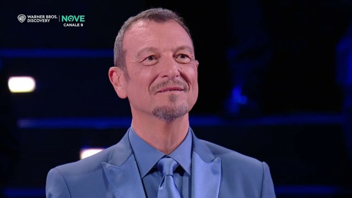 amadeus verso il ritorno in rai gli ascolti del nove crollano e la tv pubblica prepara il rilancio da Movieplayer.it amadeus verso il ritorno in rai gli ascolti del nove crollano e la tv pubblica prepara il rilancio